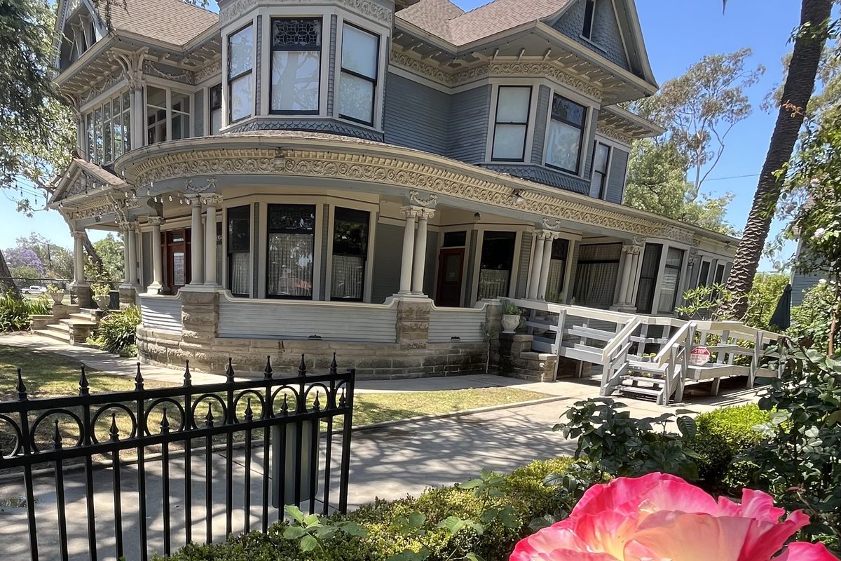 Exclusive Tour of Long Beach’s Bembridge House