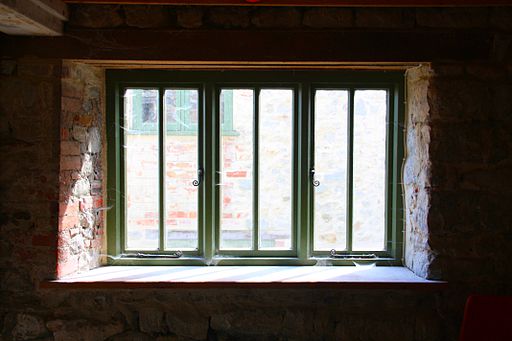 Considerations in the Repair and Replacement of Historic Windows