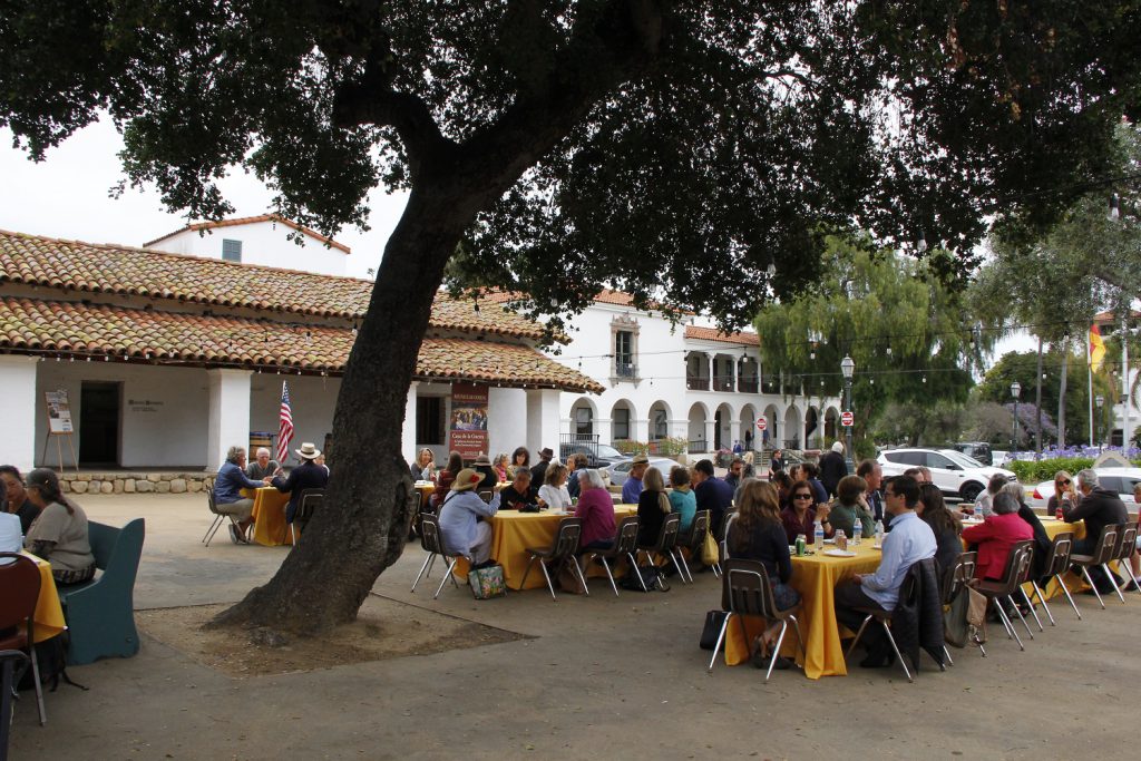 The communal-style lunch at Casa de la Guerra