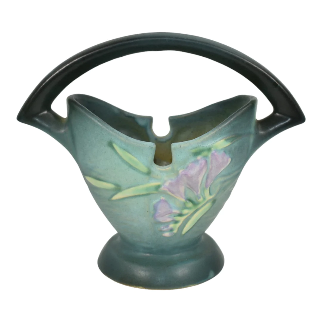 Roseville Freesia Green 1945 Mid Century Modern Art Pottery Ceramic Basket 390-7