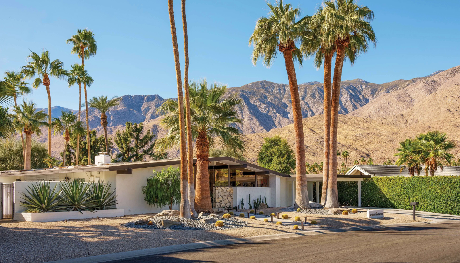 Modernism Week 21st Anniversary Signature Home Tour for Two (2) Guests